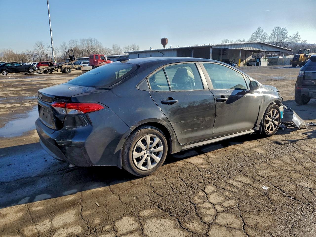 2022 TOYOTA COROLLA LE photo 3