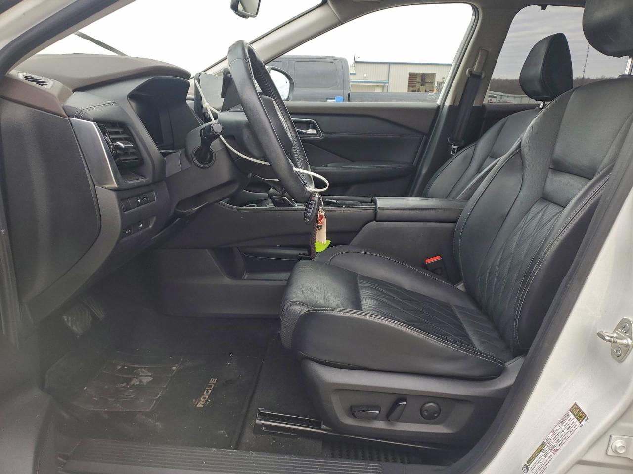 2021 NISSAN ROGUE PLATINUM photo 13