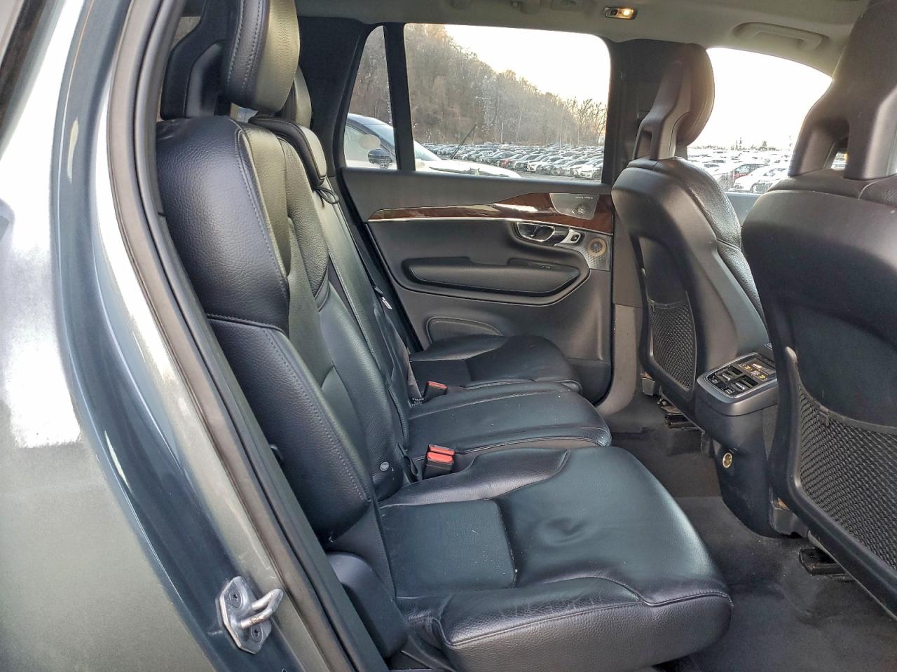 2016 VOLVO XC90 T6 photo 11