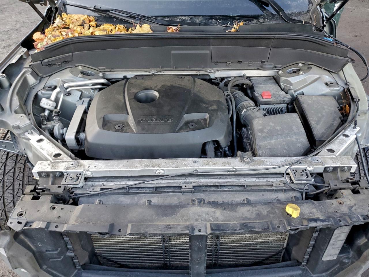 2016 VOLVO XC90 T6 photo 12