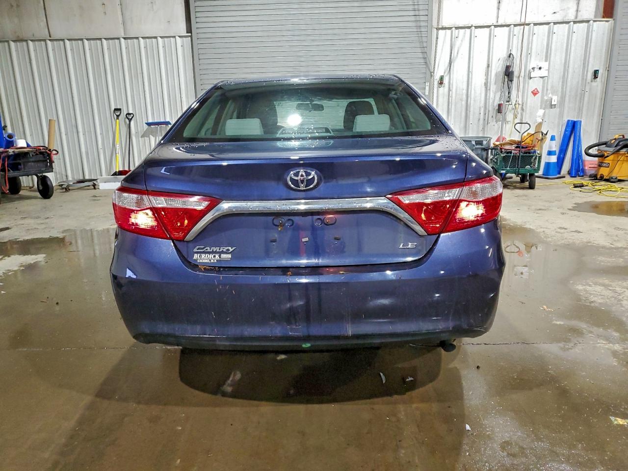 2016 TOYOTA CAMRY LE photo 6