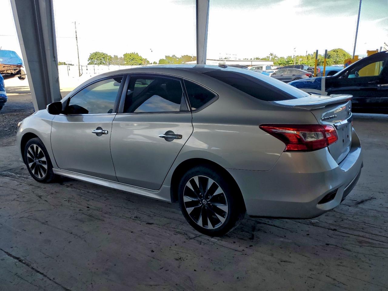 2018 NISSAN SENTRA S photo 2