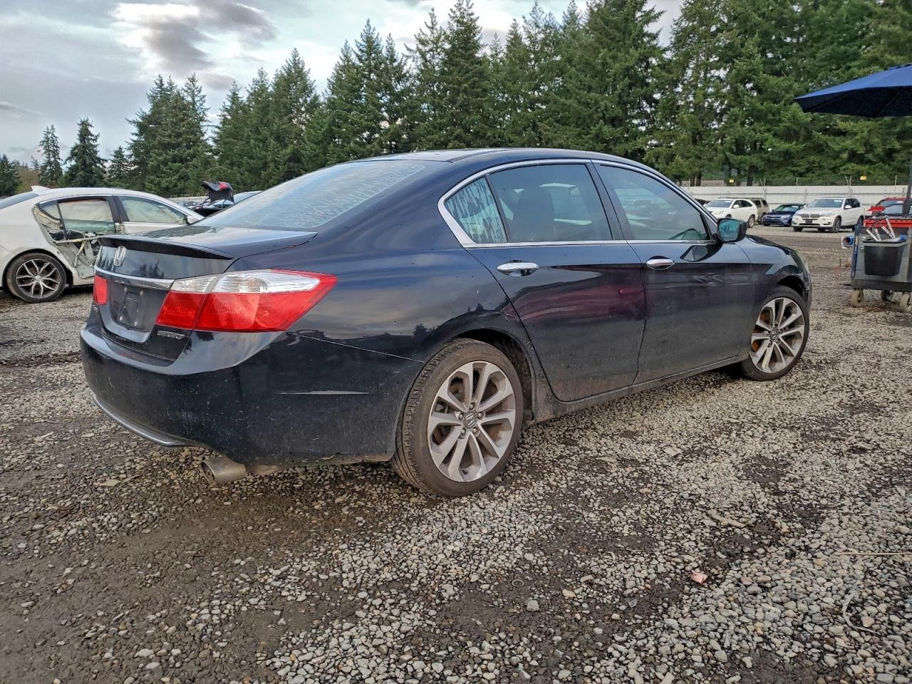 2013 HONDA ACCORD SPORT photo 3