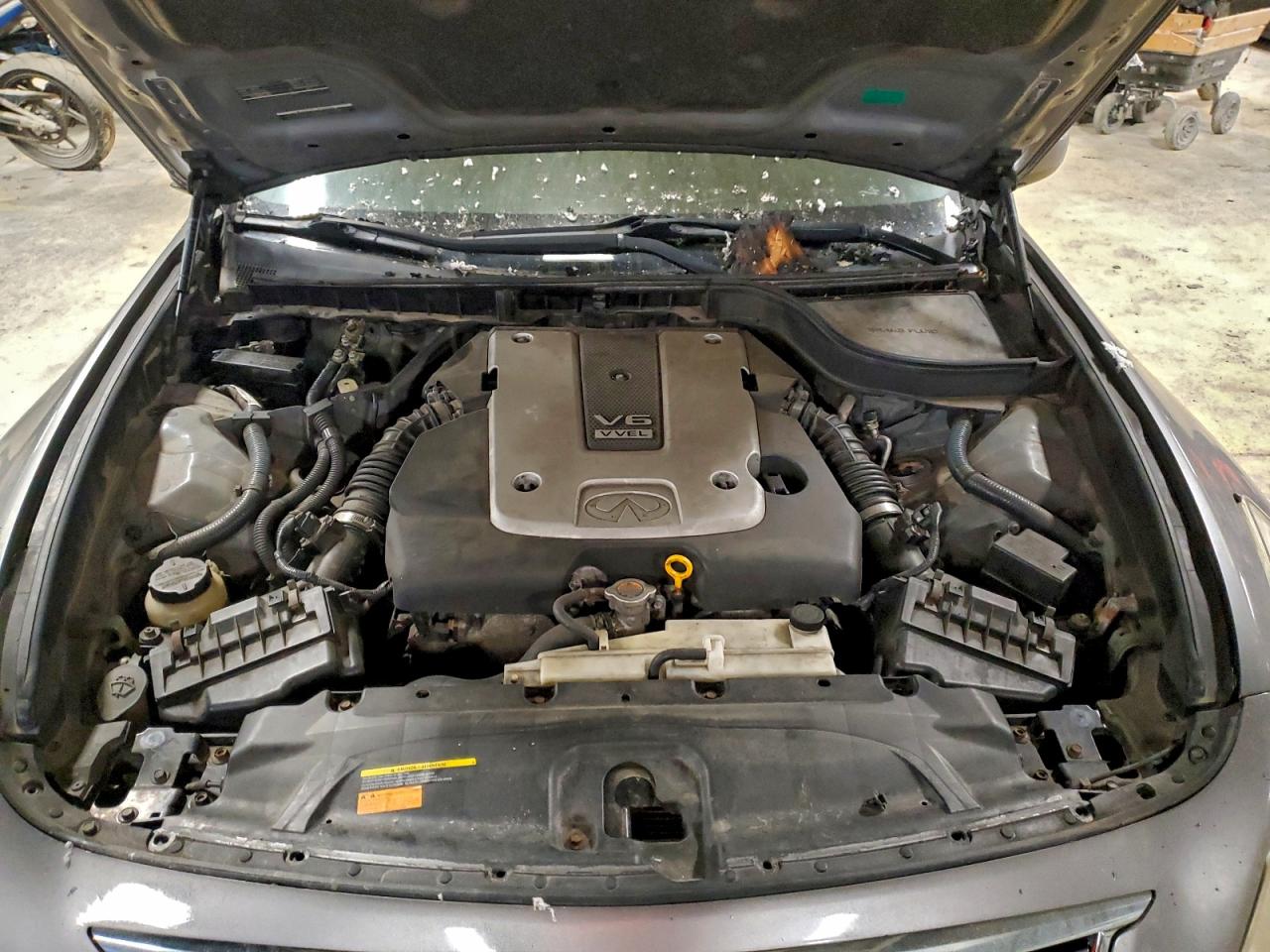 2012 INFINITI G37 photo 11