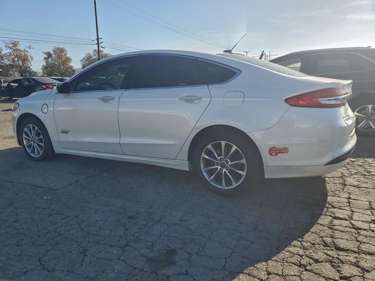 2018 FORD FUSION SE PHEV photo 2