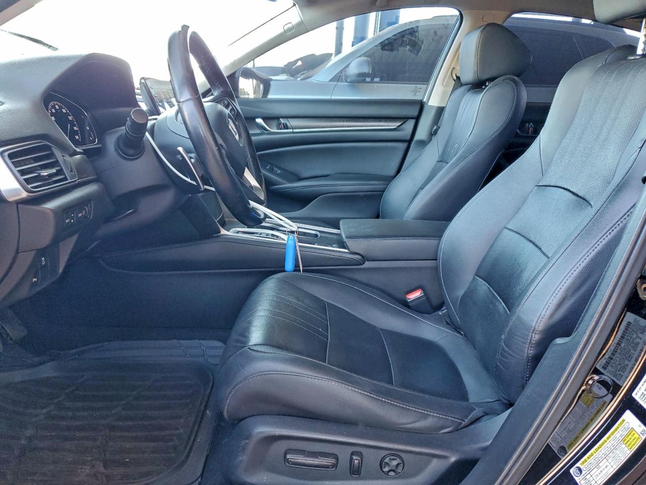 2020 HONDA ACCORD TOURING photo 7