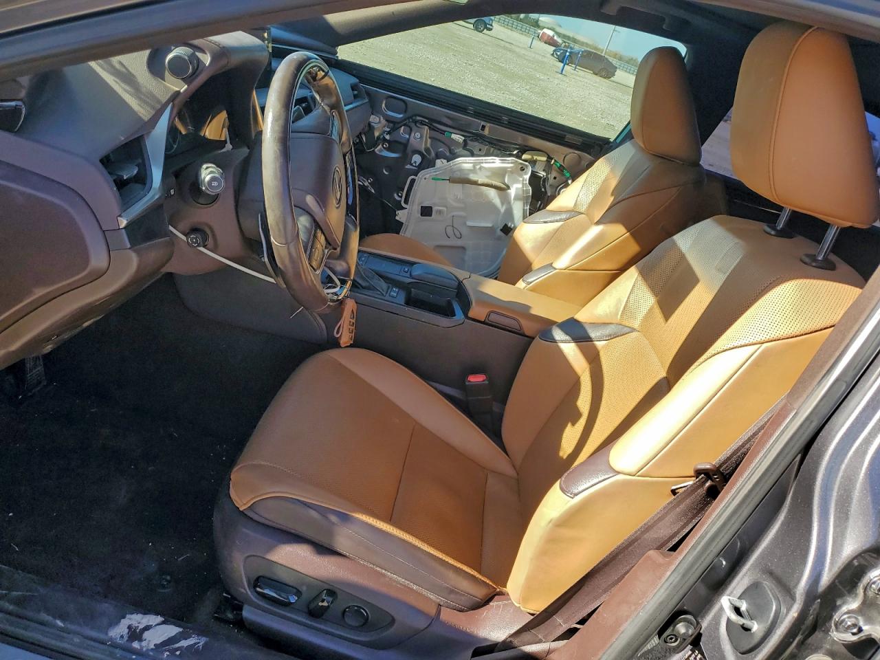 2020 LEXUS ES 300H photo 7