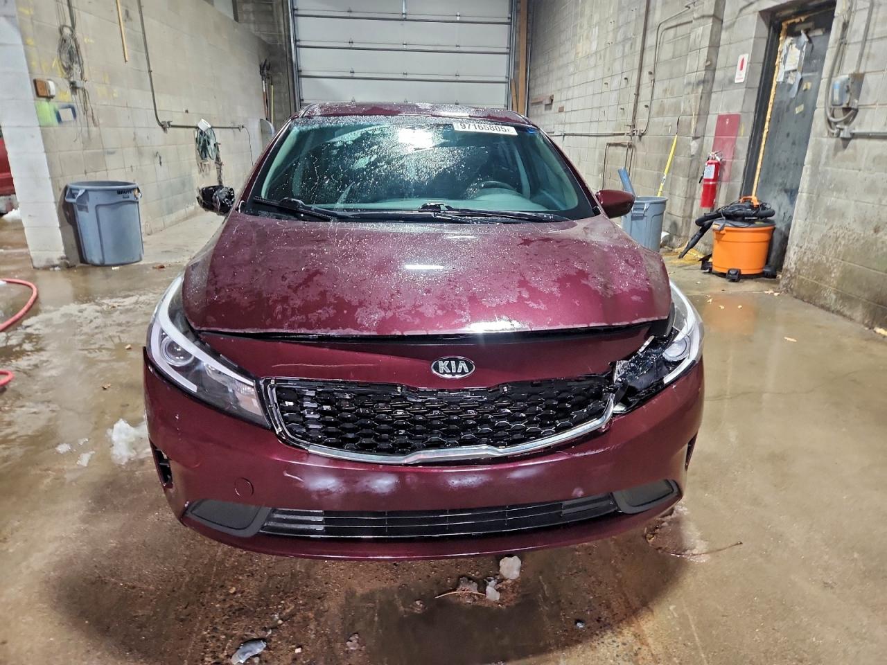 2017 KIA FORTE LX photo 5