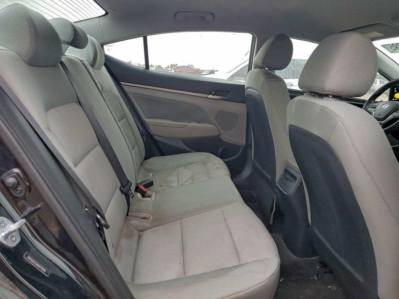 2017 HYUNDAI ELANTRA SE photo 10