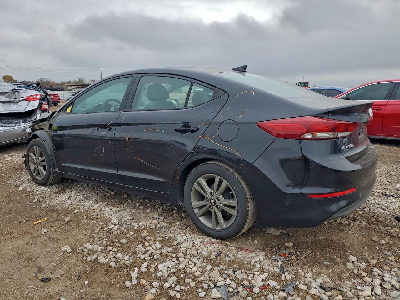 2017 HYUNDAI ELANTRA SE photo 2