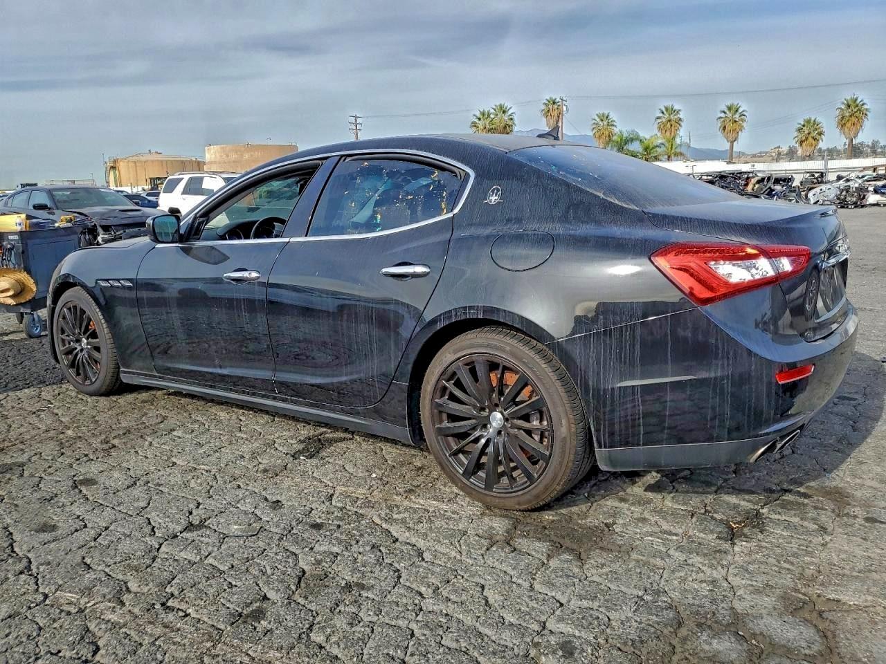 2015 MASERATI GHIBLI photo 2