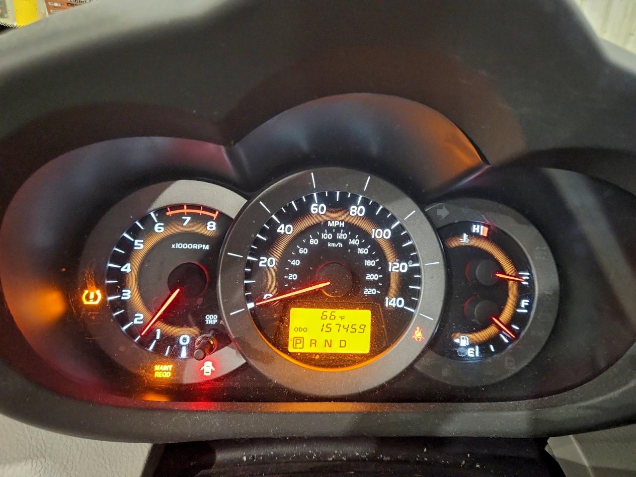 2011 TOYOTA RAV4 photo 9