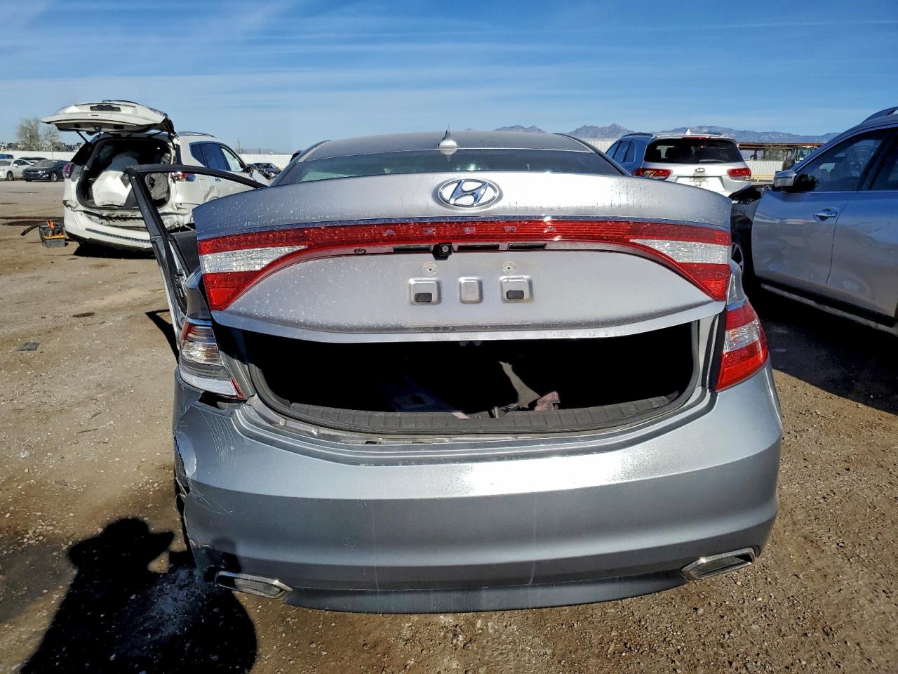 2015 HYUNDAI AZERA photo 6