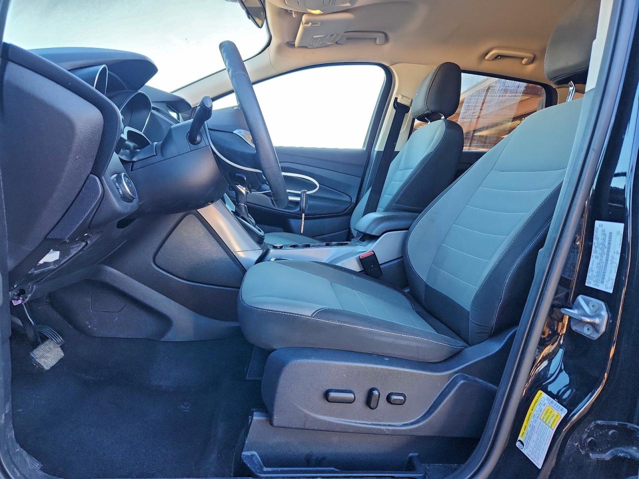 2016 FORD ESCAPE SE photo 7