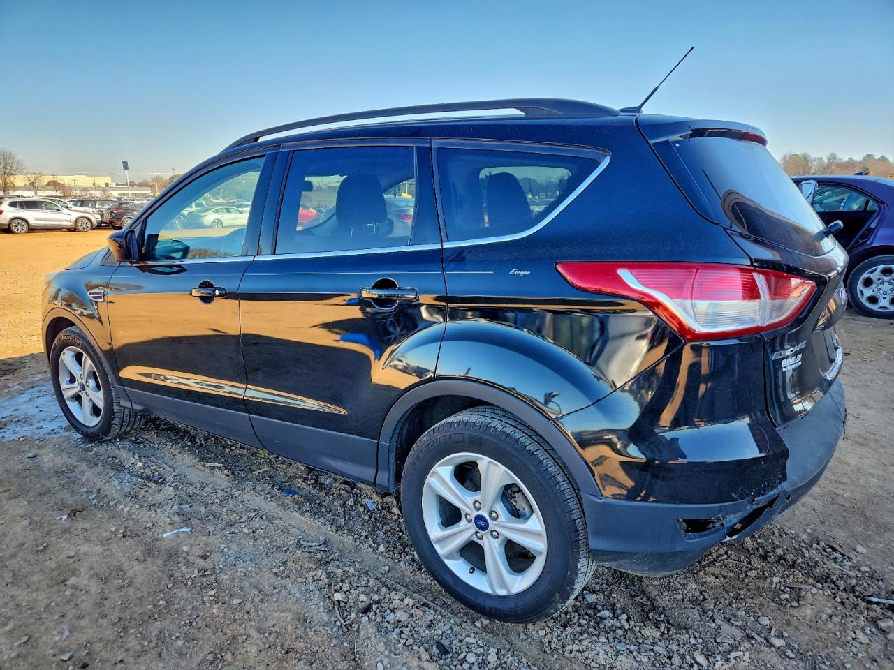 2016 FORD ESCAPE SE photo 2