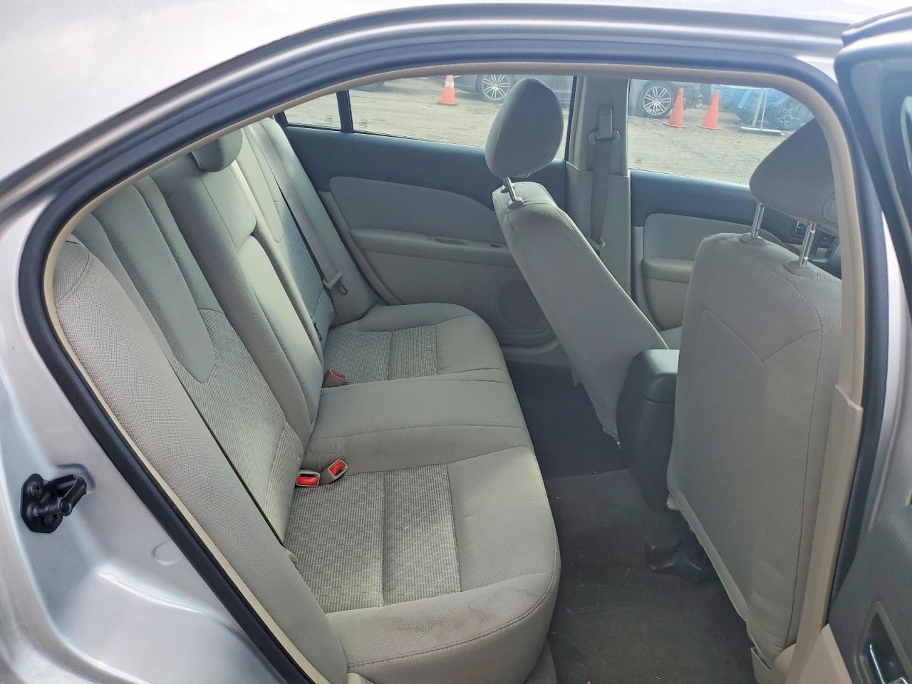 2011 FORD FUSION S photo 10