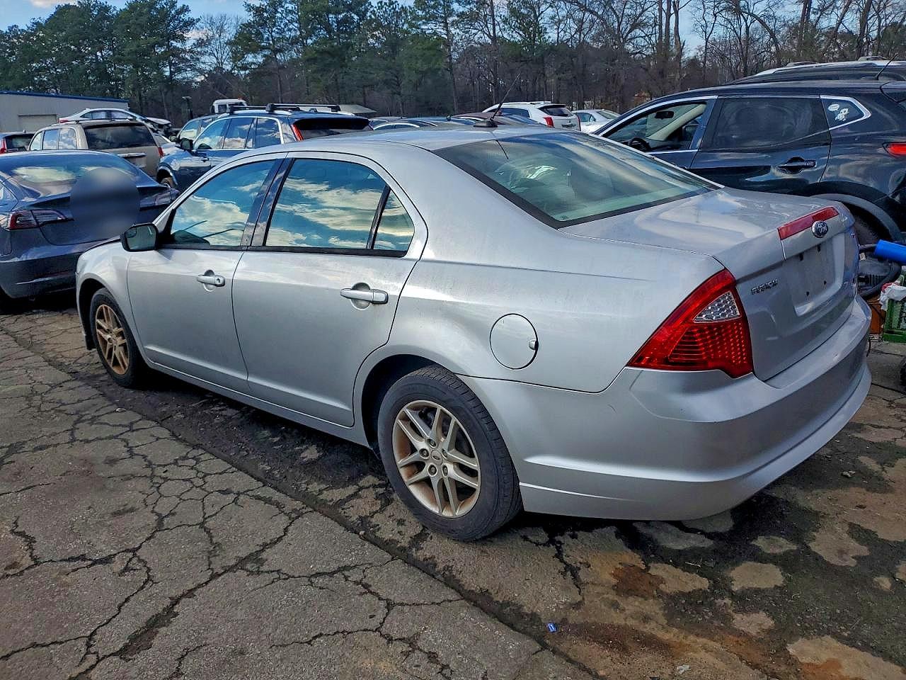 2011 FORD FUSION S photo 2