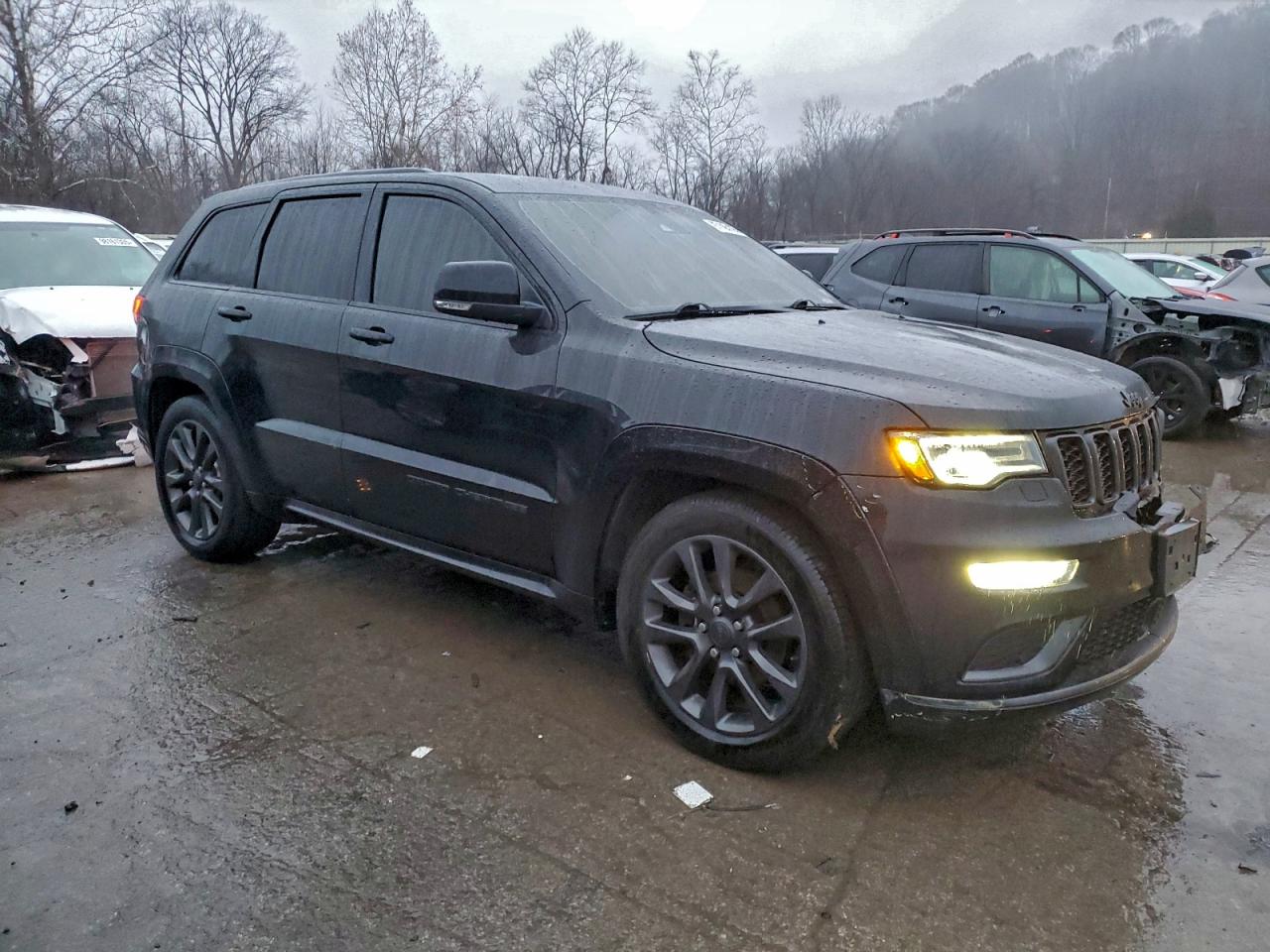2018 JEEP GRAND CHEROKEE OVERLAND photo 4