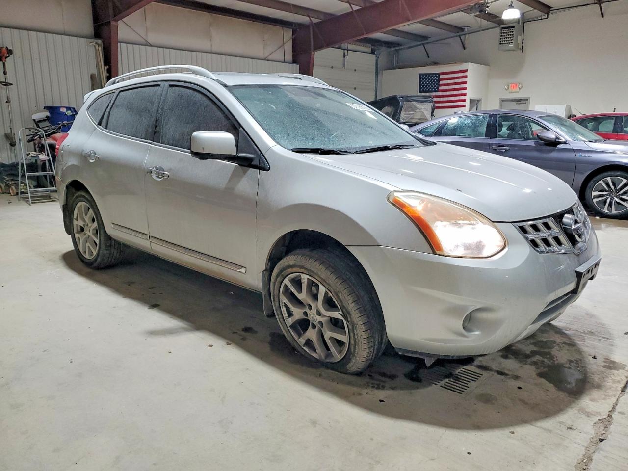 2013 NISSAN ROGUE S photo 4