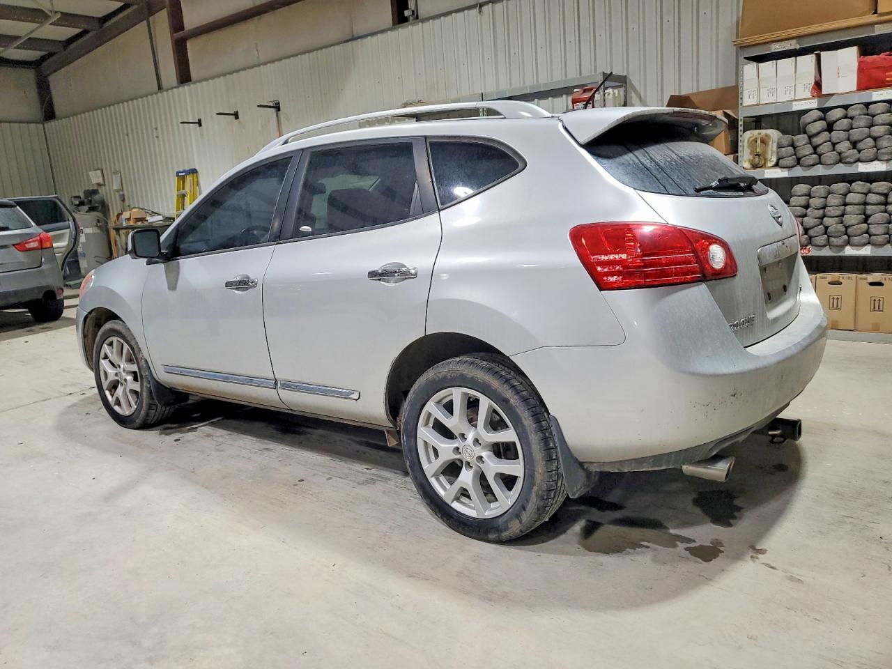 2013 NISSAN ROGUE S photo 2