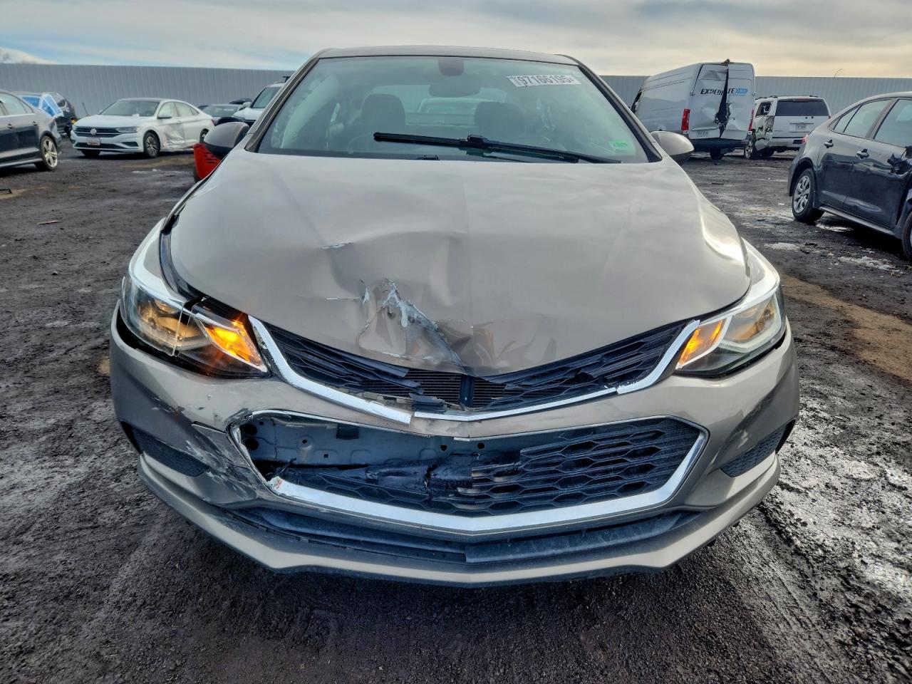 2017 CHEVROLET CRUZE LT photo 5