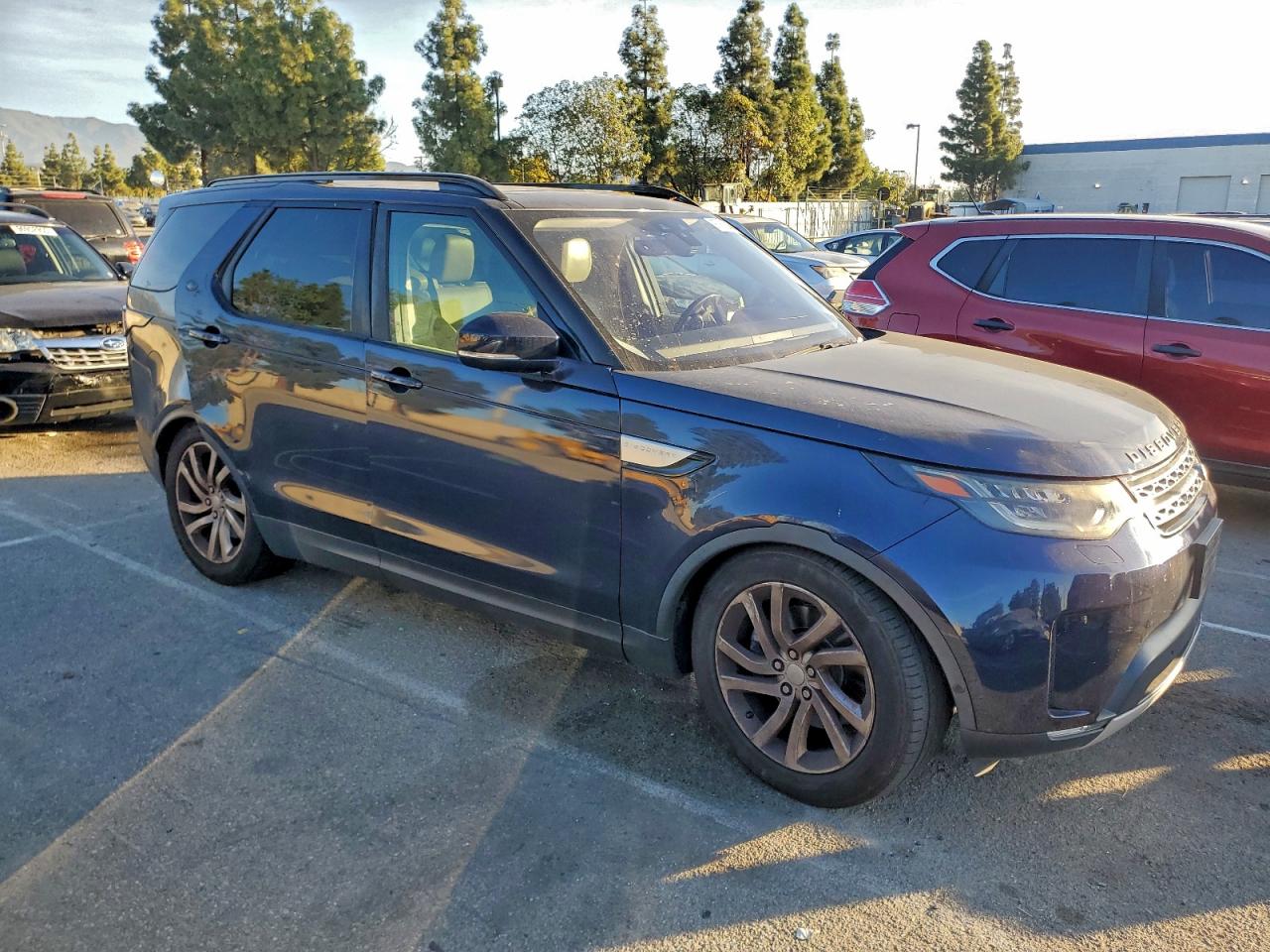 2017 LAND ROVER DISCOVERY HSE photo 4