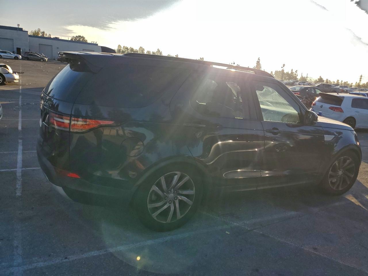 2017 LAND ROVER DISCOVERY HSE photo 3