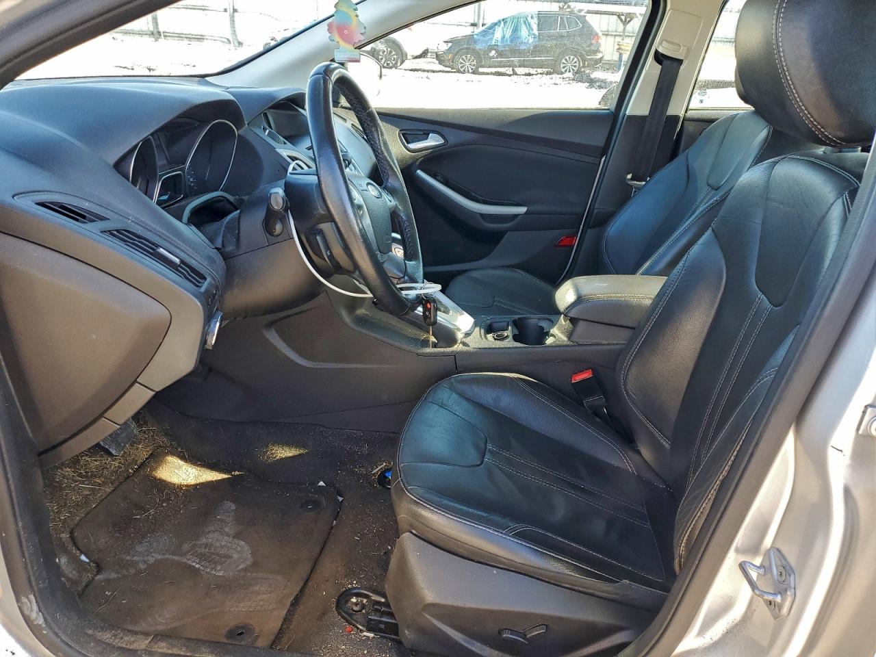 2014 FORD FOCUS SE photo 7