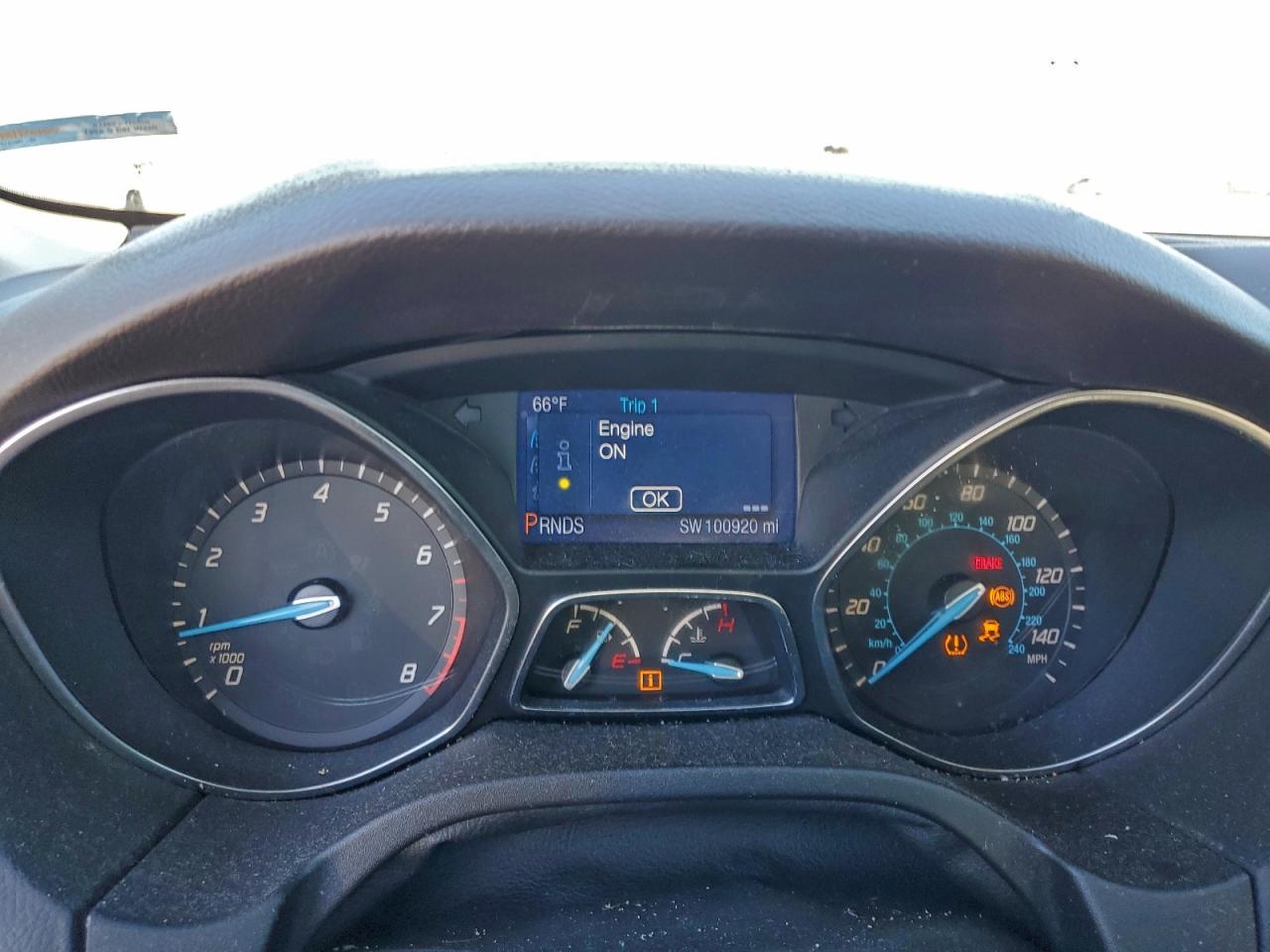2014 FORD FOCUS SE photo 9