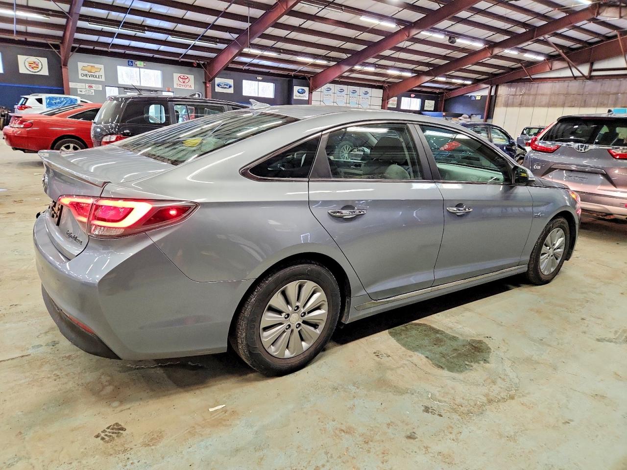 2016 HYUNDAI SONATA HYBRID photo 3