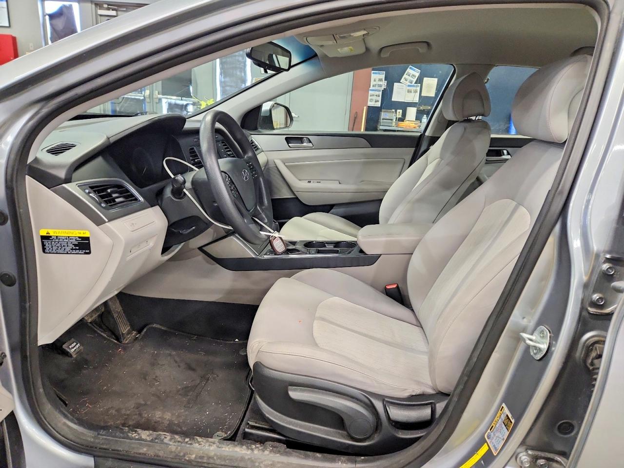 2016 HYUNDAI SONATA HYBRID photo 7