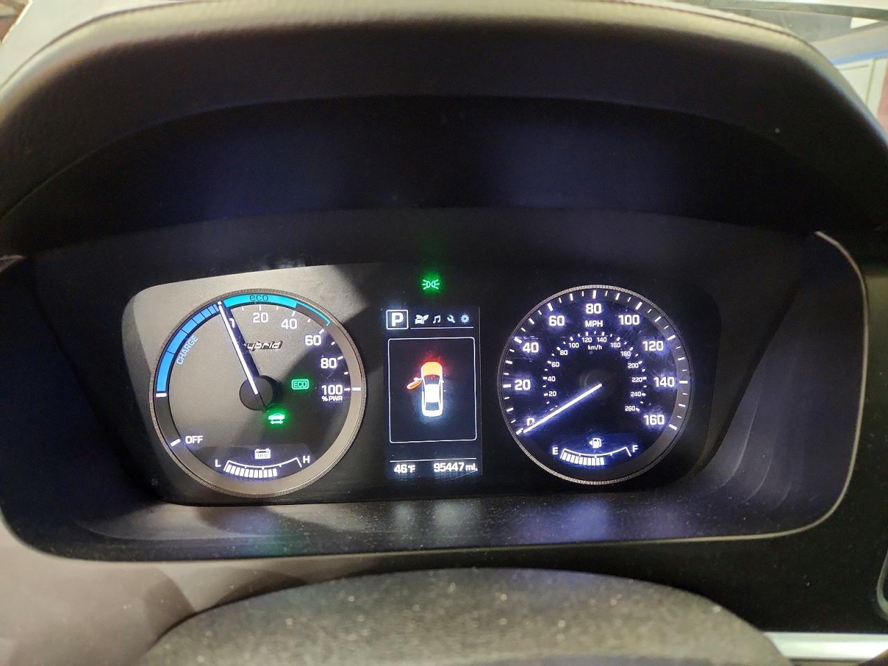 2016 HYUNDAI SONATA HYBRID photo 9