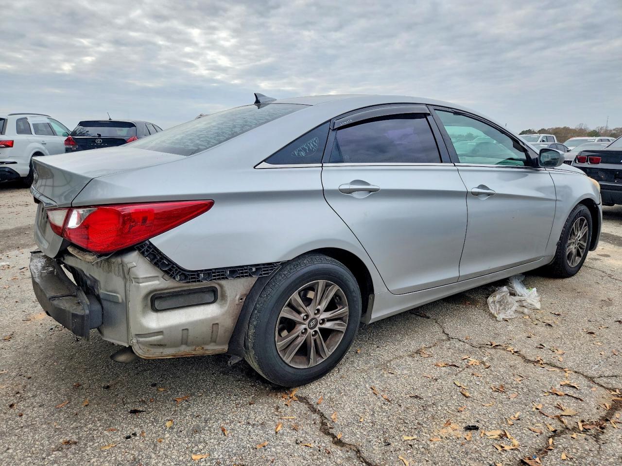 2013 HYUNDAI SONATA GLS photo 3