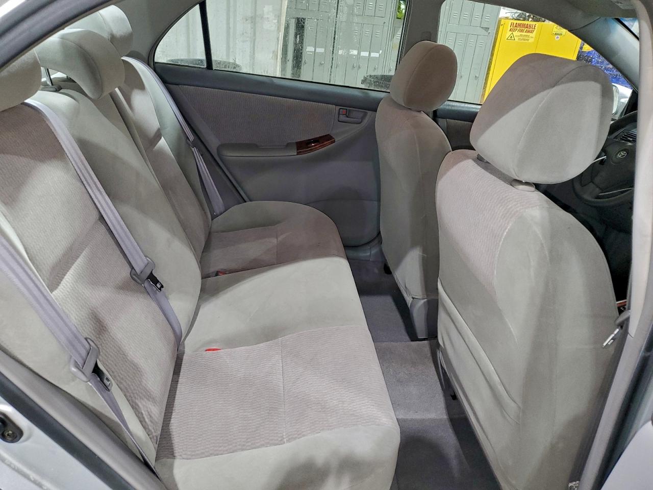 2006 TOYOTA COROLLA CE photo 10