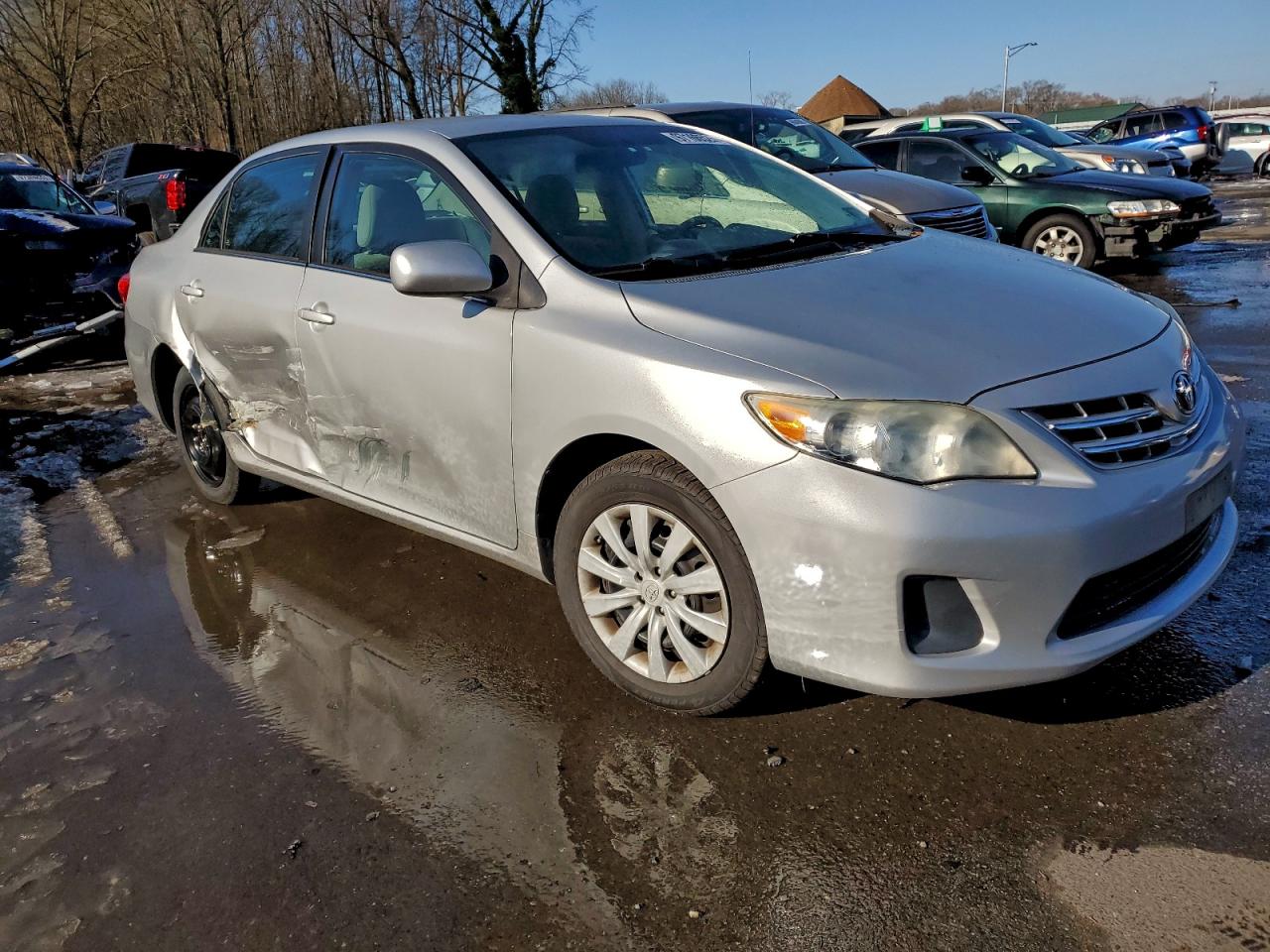 2013 TOYOTA COROLLA BASE photo 4