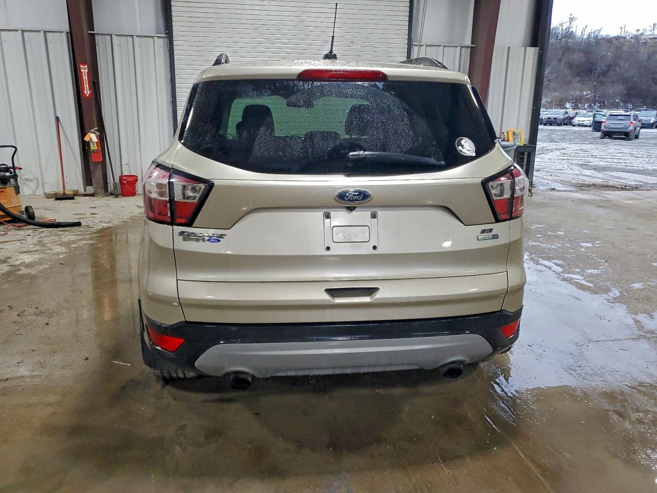 2017 FORD ESCAPE SE photo 6