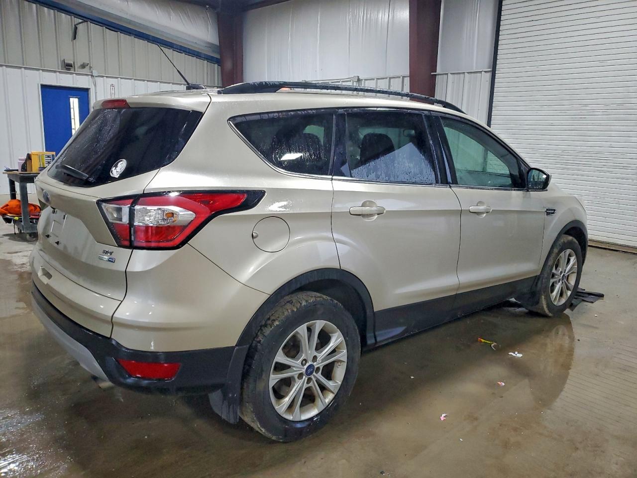 2017 FORD ESCAPE SE photo 3