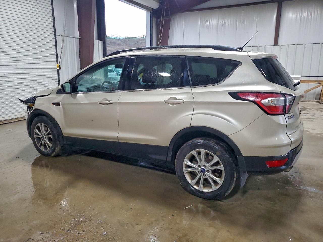 2017 FORD ESCAPE SE photo 2