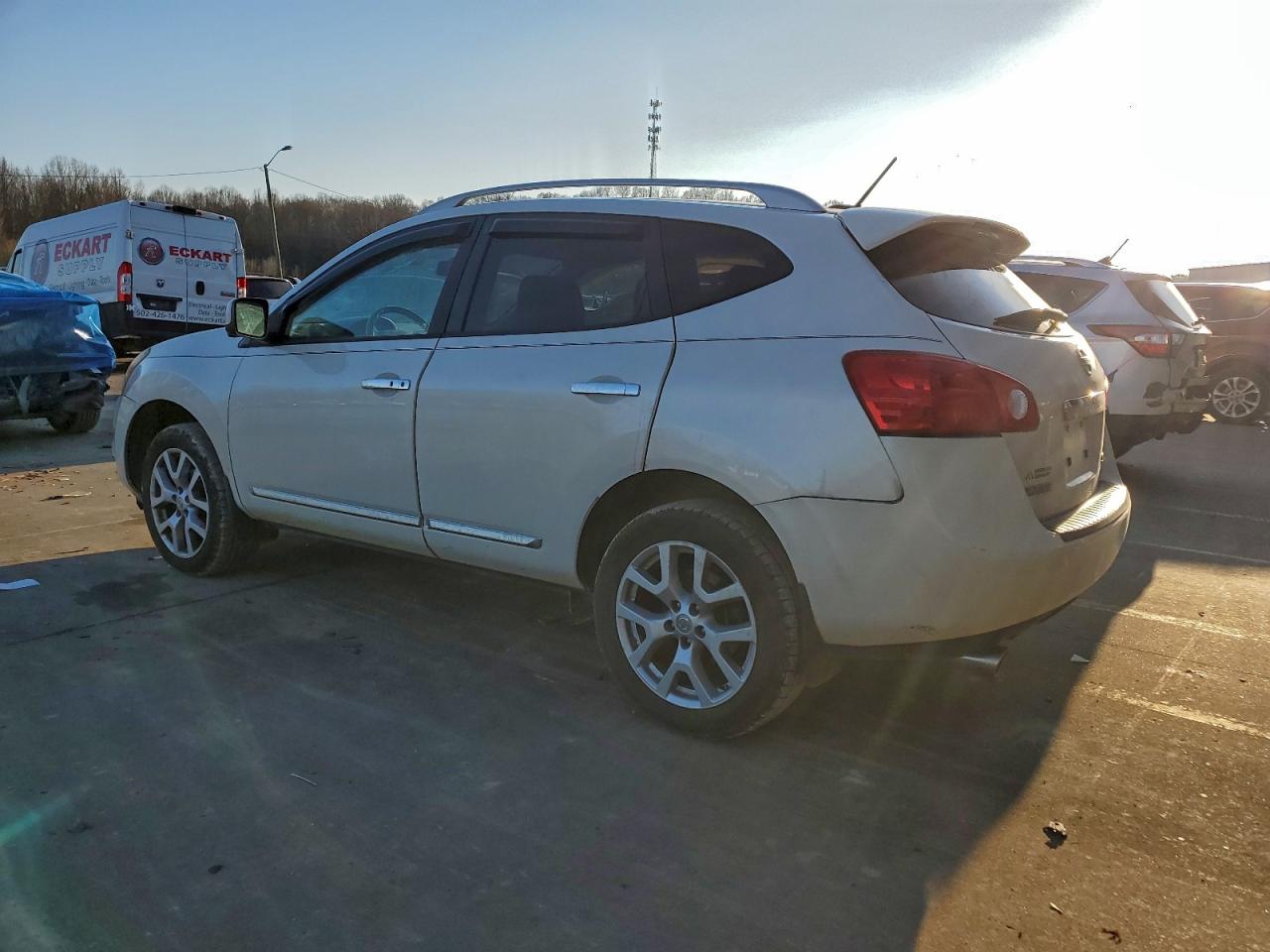 2013 NISSAN ROGUE S photo 2
