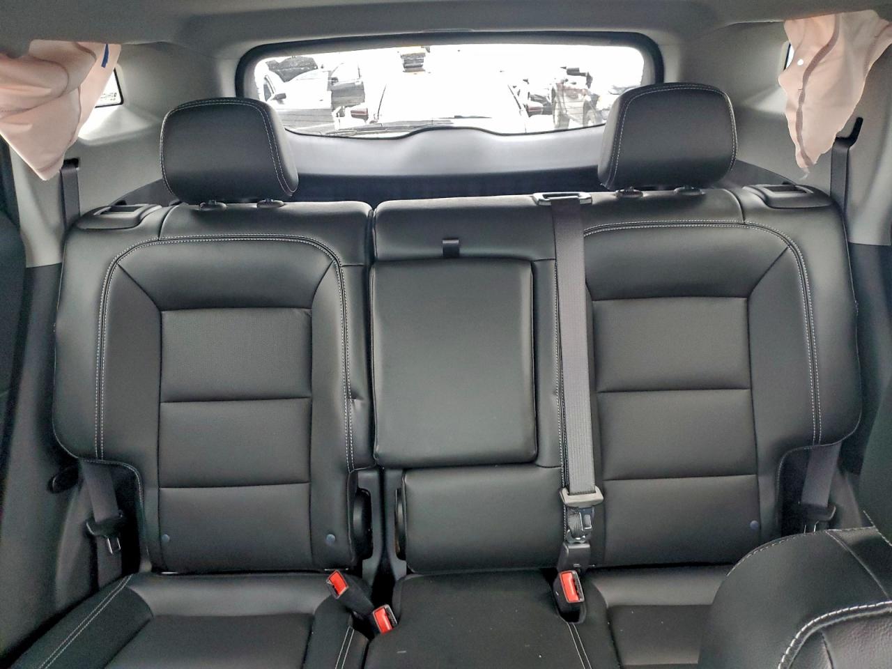 2024 GMC TERRAIN SLT photo 10