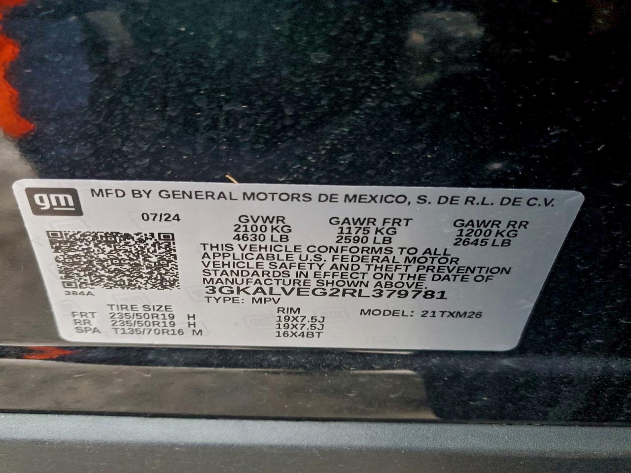 2024 GMC TERRAIN SLT photo 13