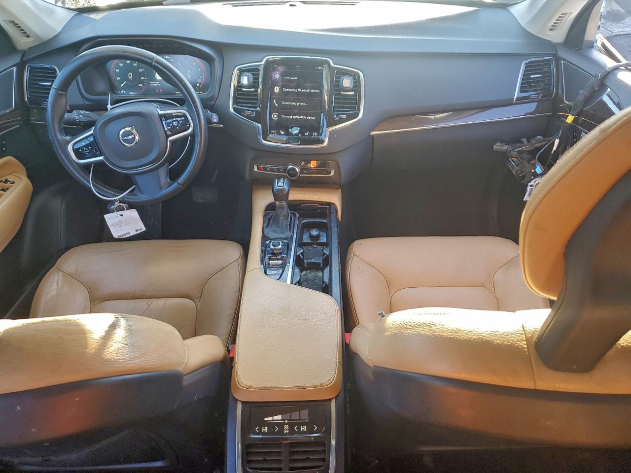 2016 VOLVO XC90 T6 photo 8