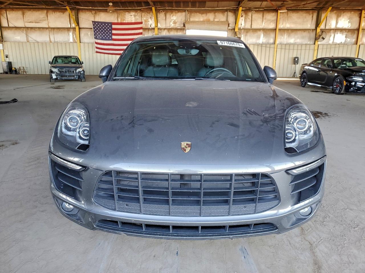 2016 PORSCHE MACAN S photo 5