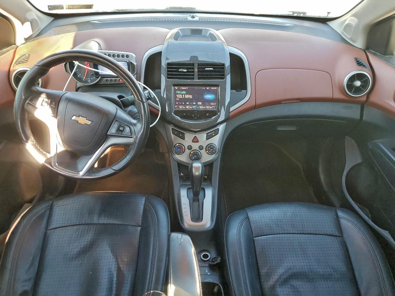 2014 CHEVROLET SONIC LTZ photo 8