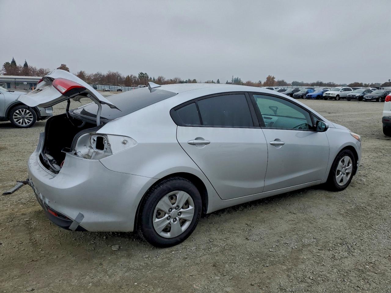 2018 KIA FORTE LX photo 3