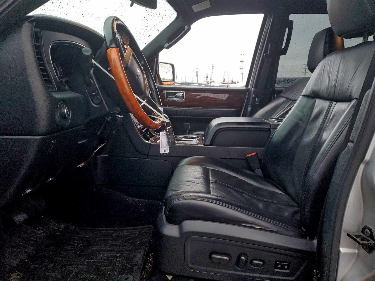 2017 LINCOLN NAVIGATOR L SELECT photo 13