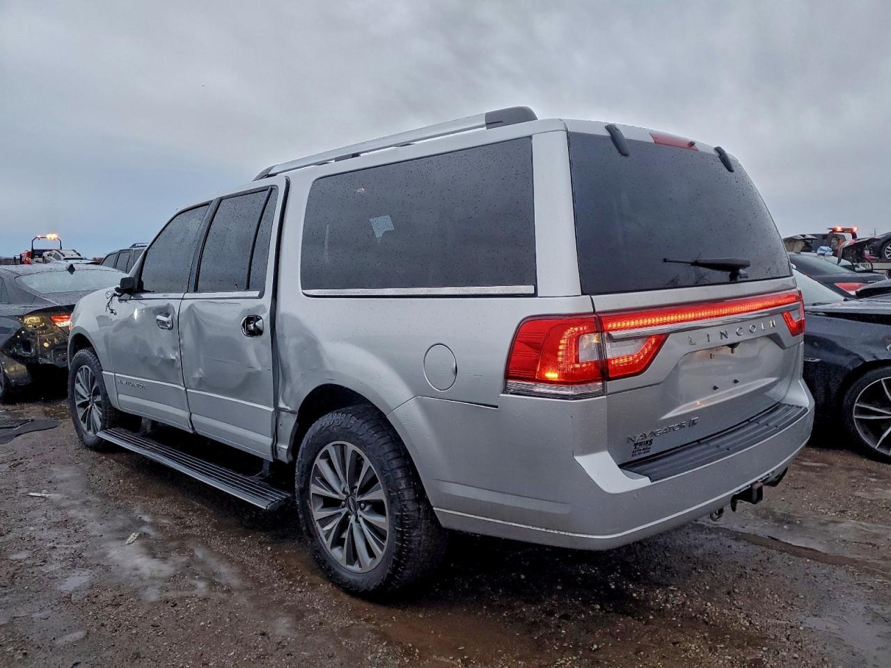 2017 LINCOLN NAVIGATOR L SELECT photo 3