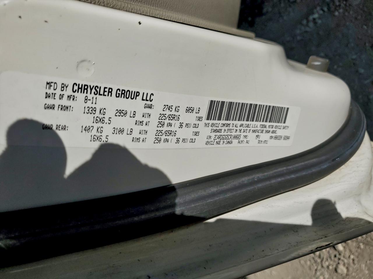 2012 DODGE GRAND CARAVAN CREW photo 27