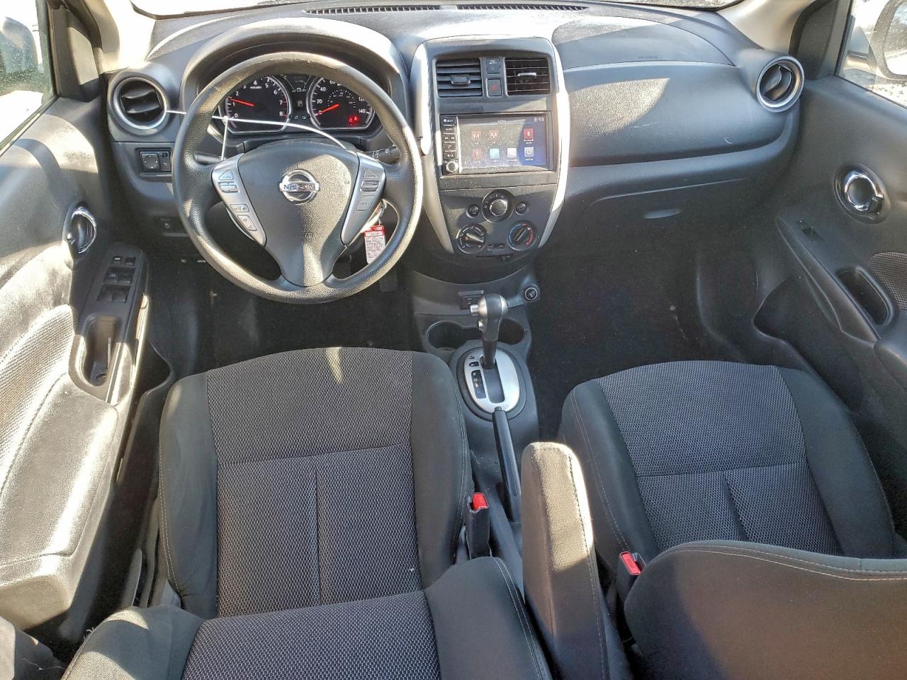 2019 NISSAN VERSA S photo 8