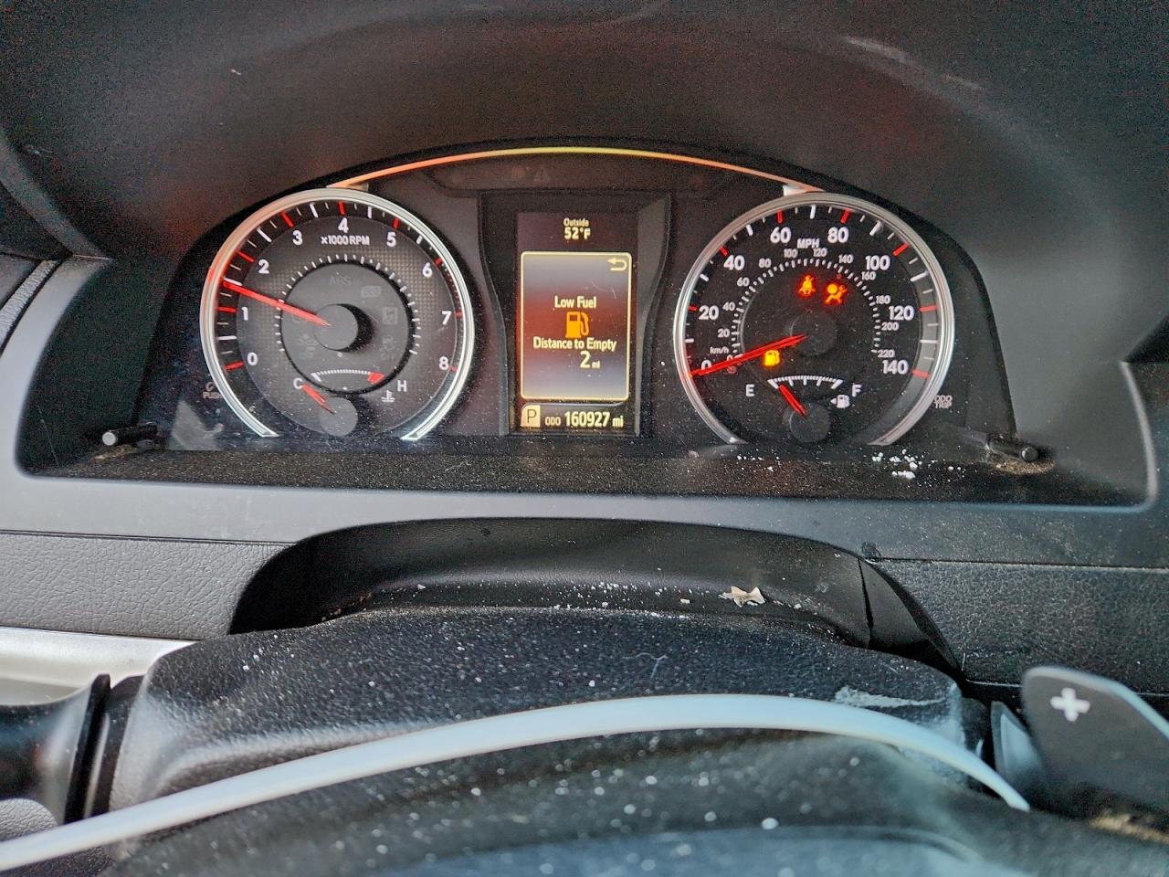 2016 TOYOTA CAMRY LE photo 9